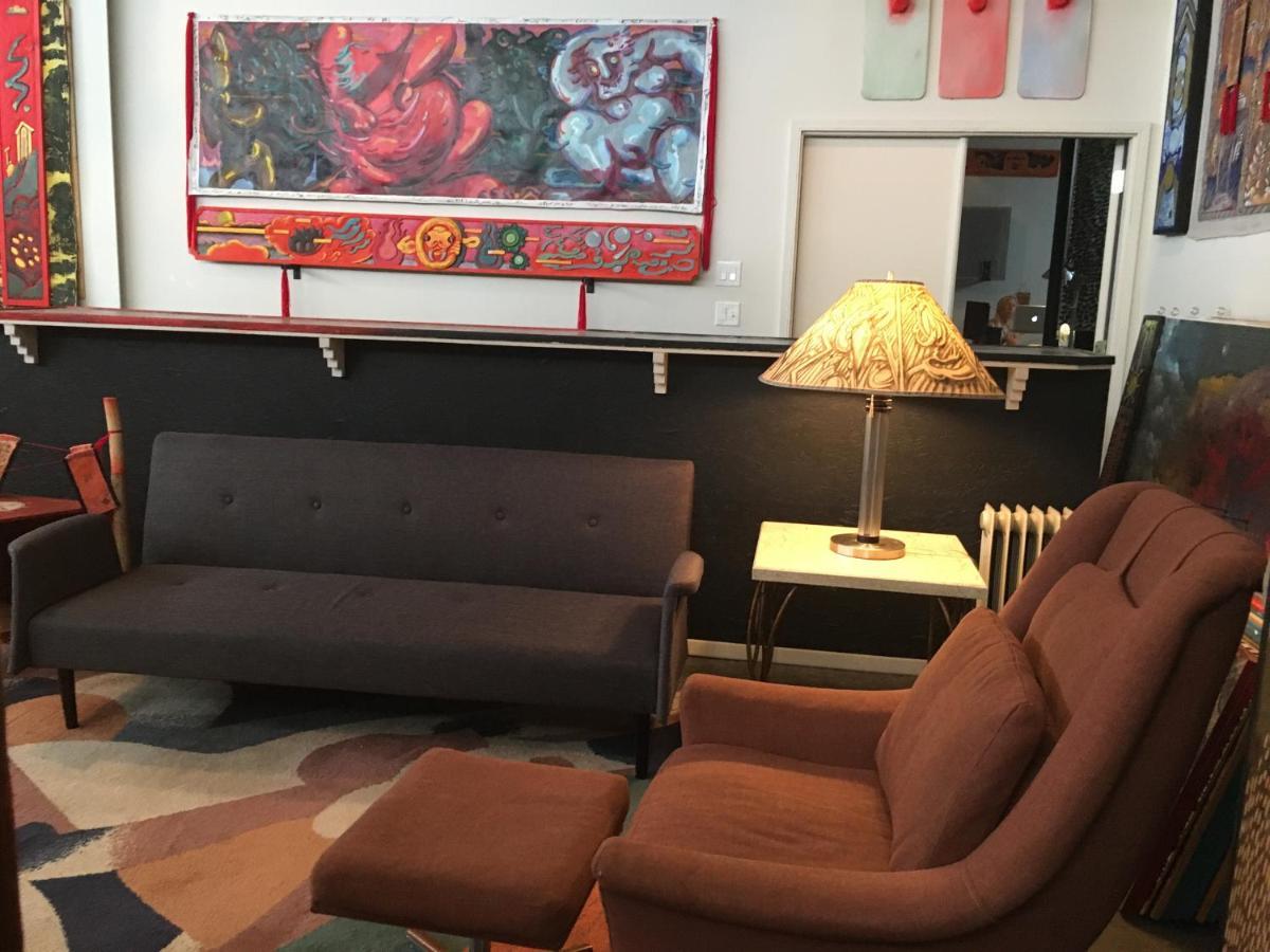Space Castle: A 1950S Gas Station Transformed Into An Art Themed Wonderland Truth or Consequences Exterior foto