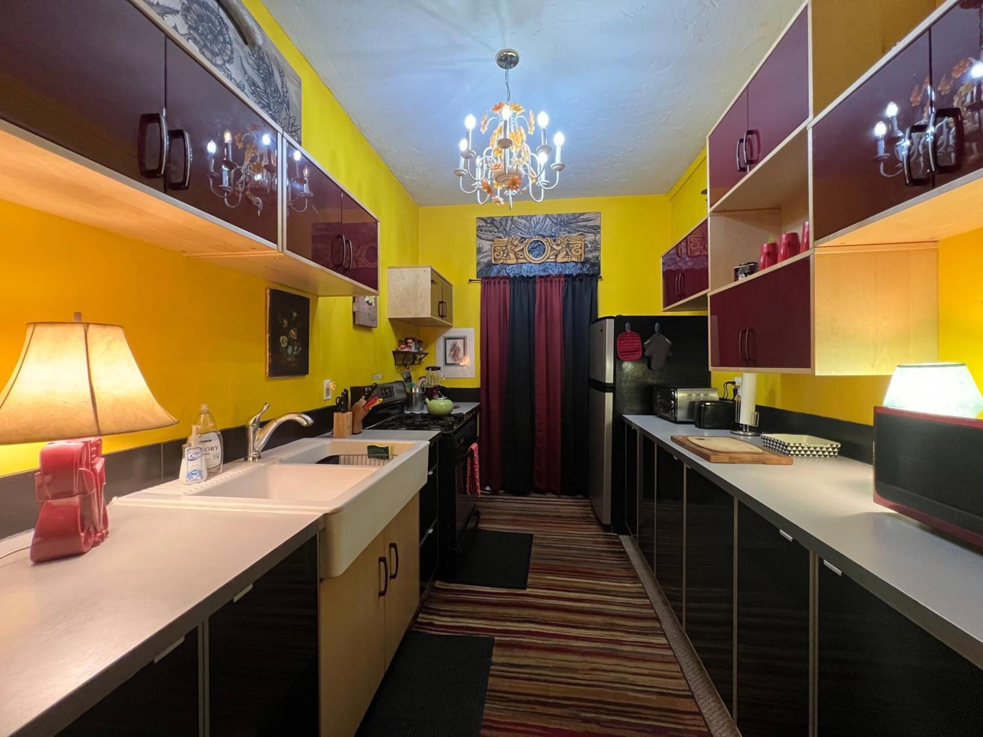 Space Castle: A 1950S Gas Station Transformed Into An Art Themed Wonderland Truth or Consequences Exterior foto