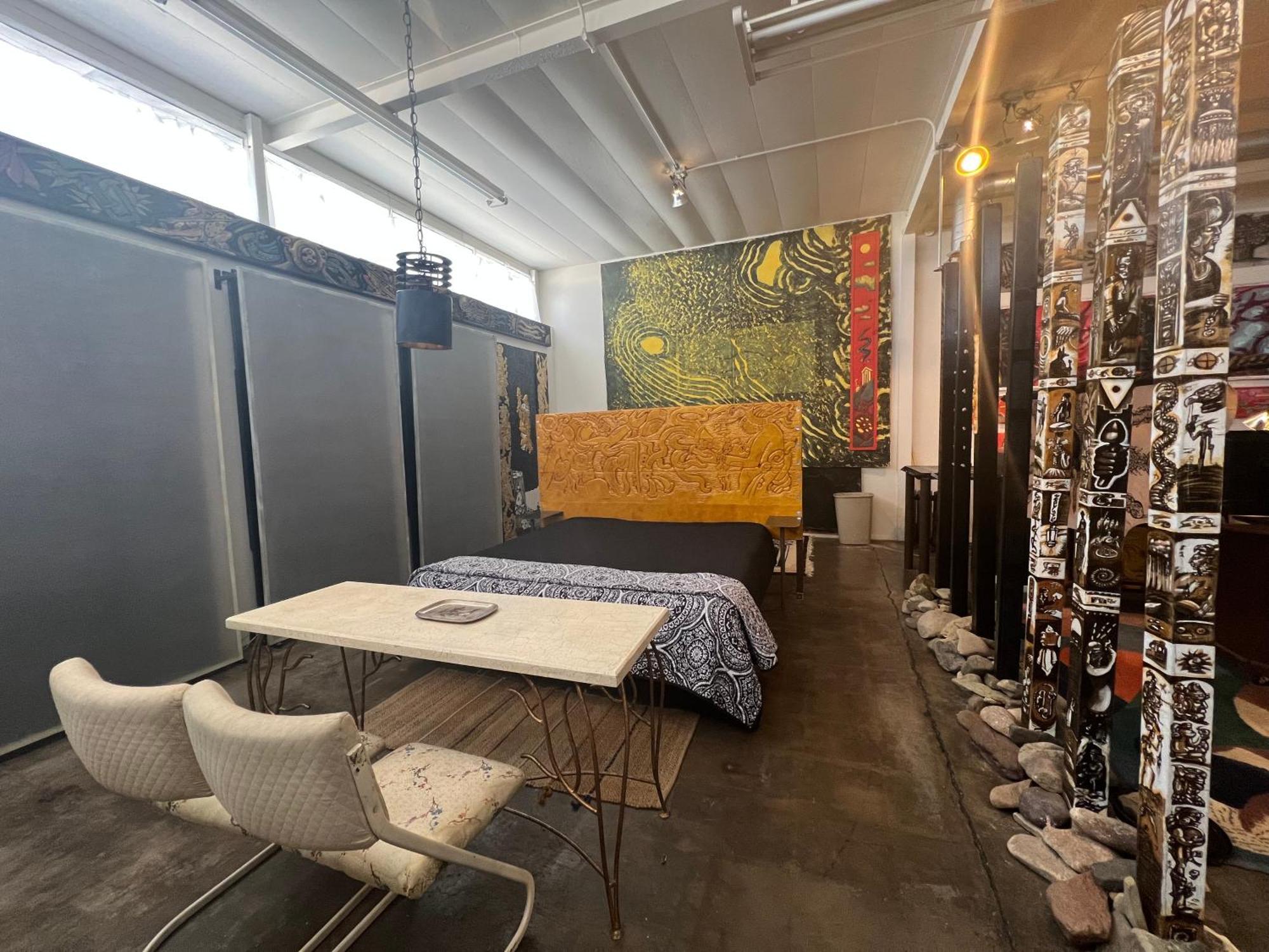 Space Castle: A 1950S Gas Station Transformed Into An Art Themed Wonderland Truth or Consequences Exterior foto